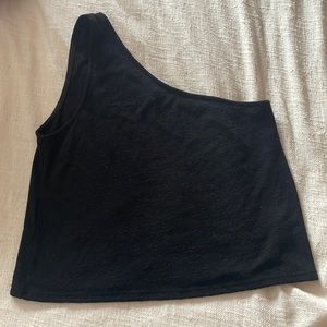 One shoulder top